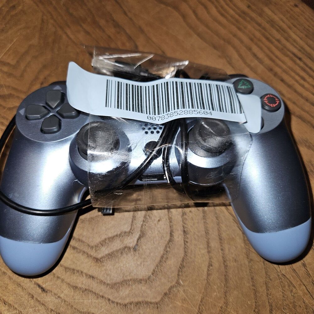 Off brand Sony‎ PlayStation 4 Wired DualShock Controller Blue New